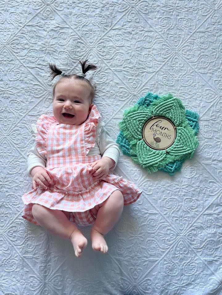 Custom Macrame Daisy Milestone Sets