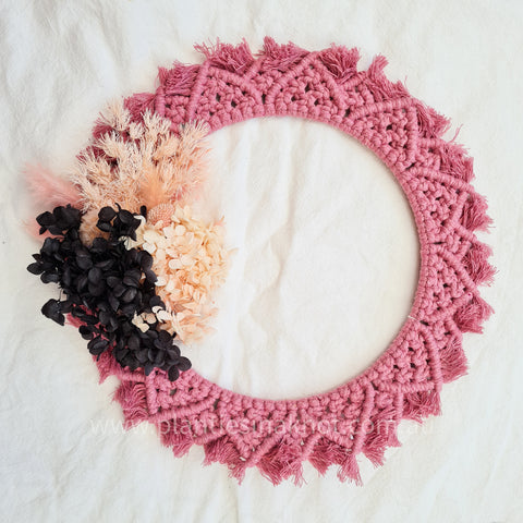 Wreath in Dusty Rose with flowers