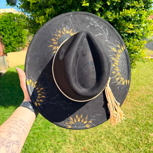 *NEW 1006 Black w/ Gold Sunflowers