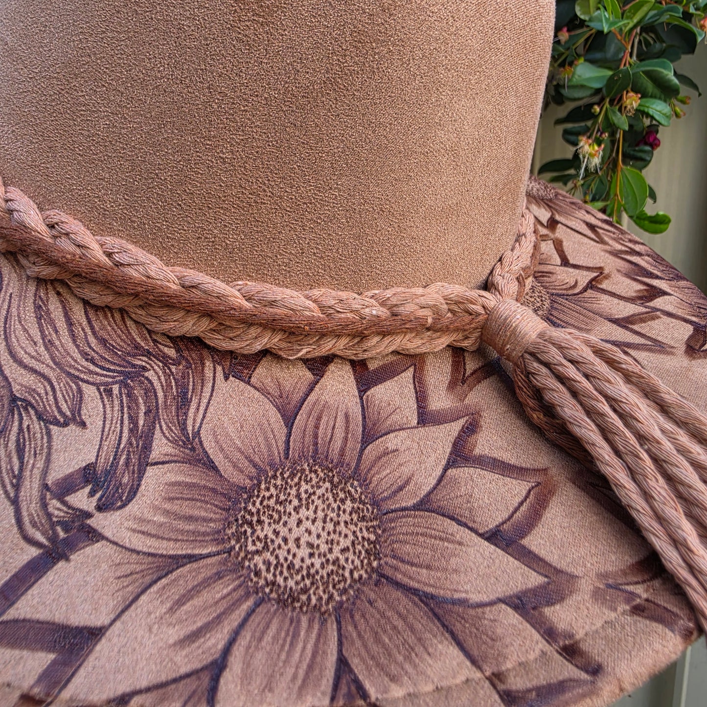*NEW 016 Brown Cow & Sunflowers