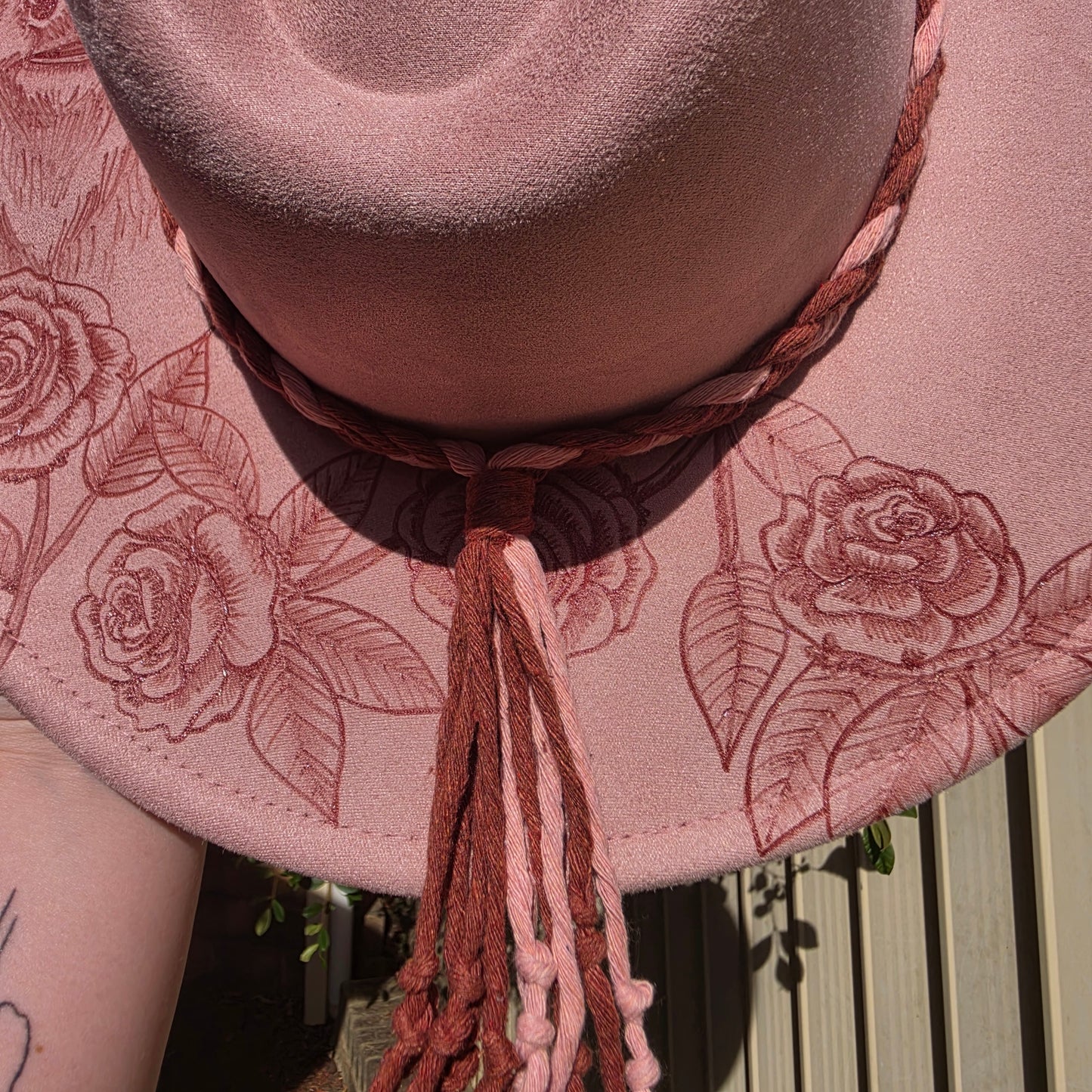 *NEW 021 Blush Highland Cow with Roses