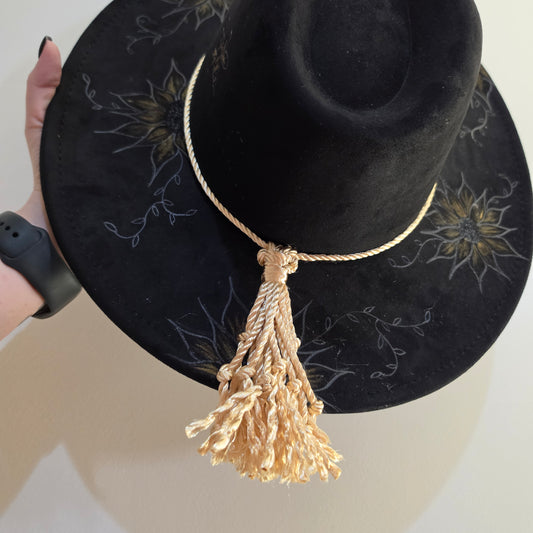 *NEW 1008 Black w/ Gold Sunflowers