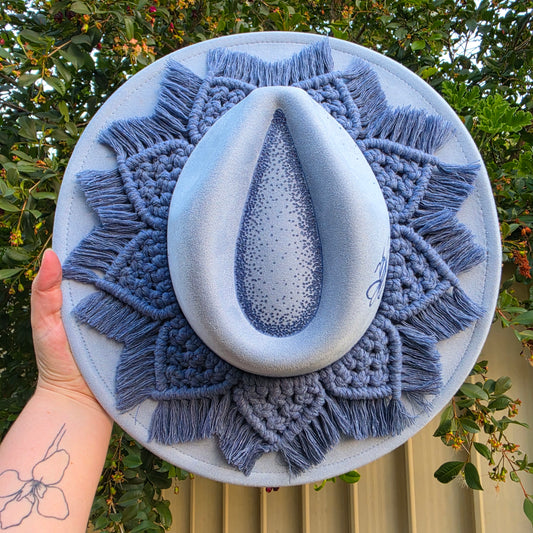 *NEW 024 Blue - Sunflower Macrame Bee (minor imperfection)