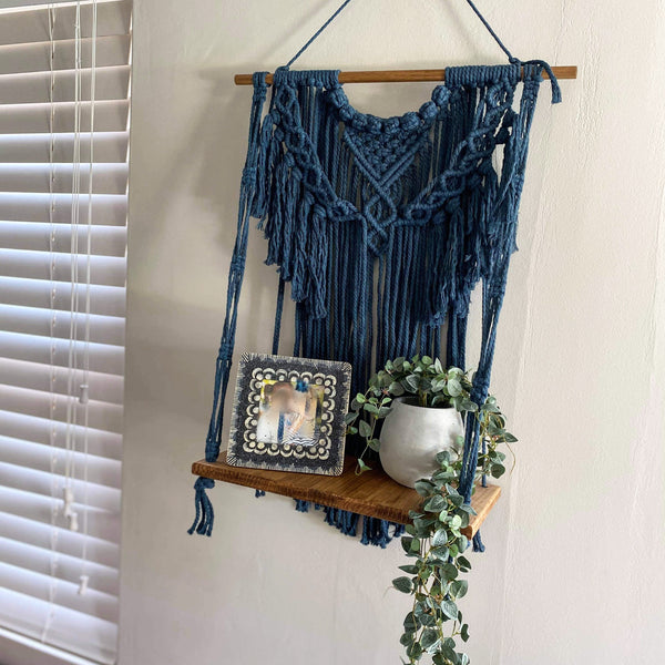 Evelyn Shelf